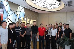 欢迎宜春市团委书记、商会及青企等一行领导莅临乐鱼官方网站-乐鱼(中国)
人力集团指导